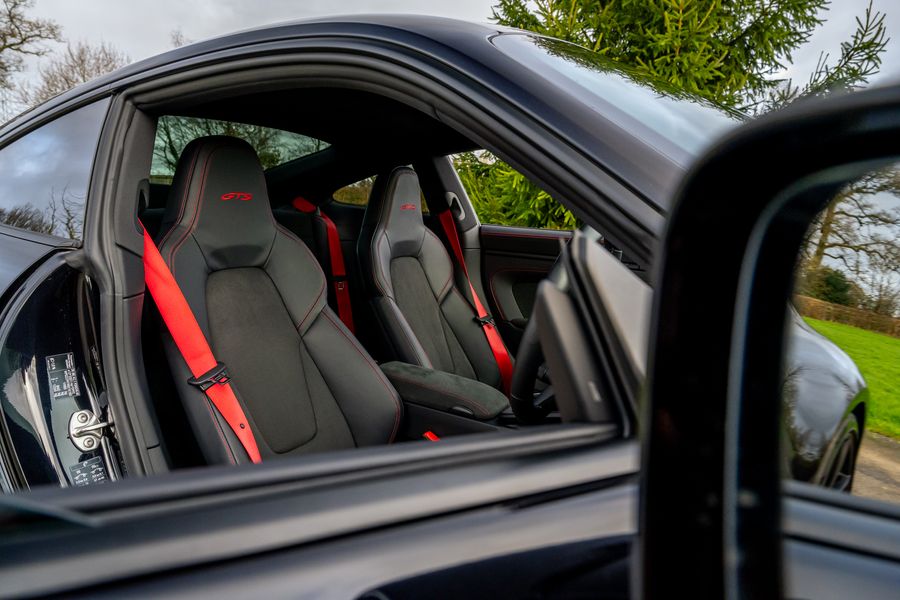 Porsche 911 (992) Carrera GTS PDK